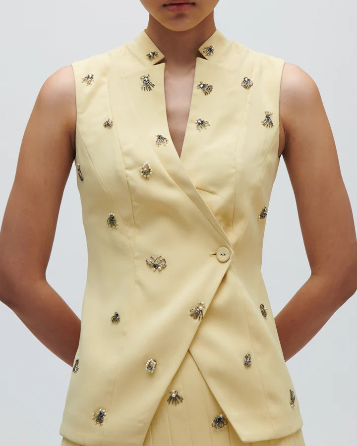 Junia Vest